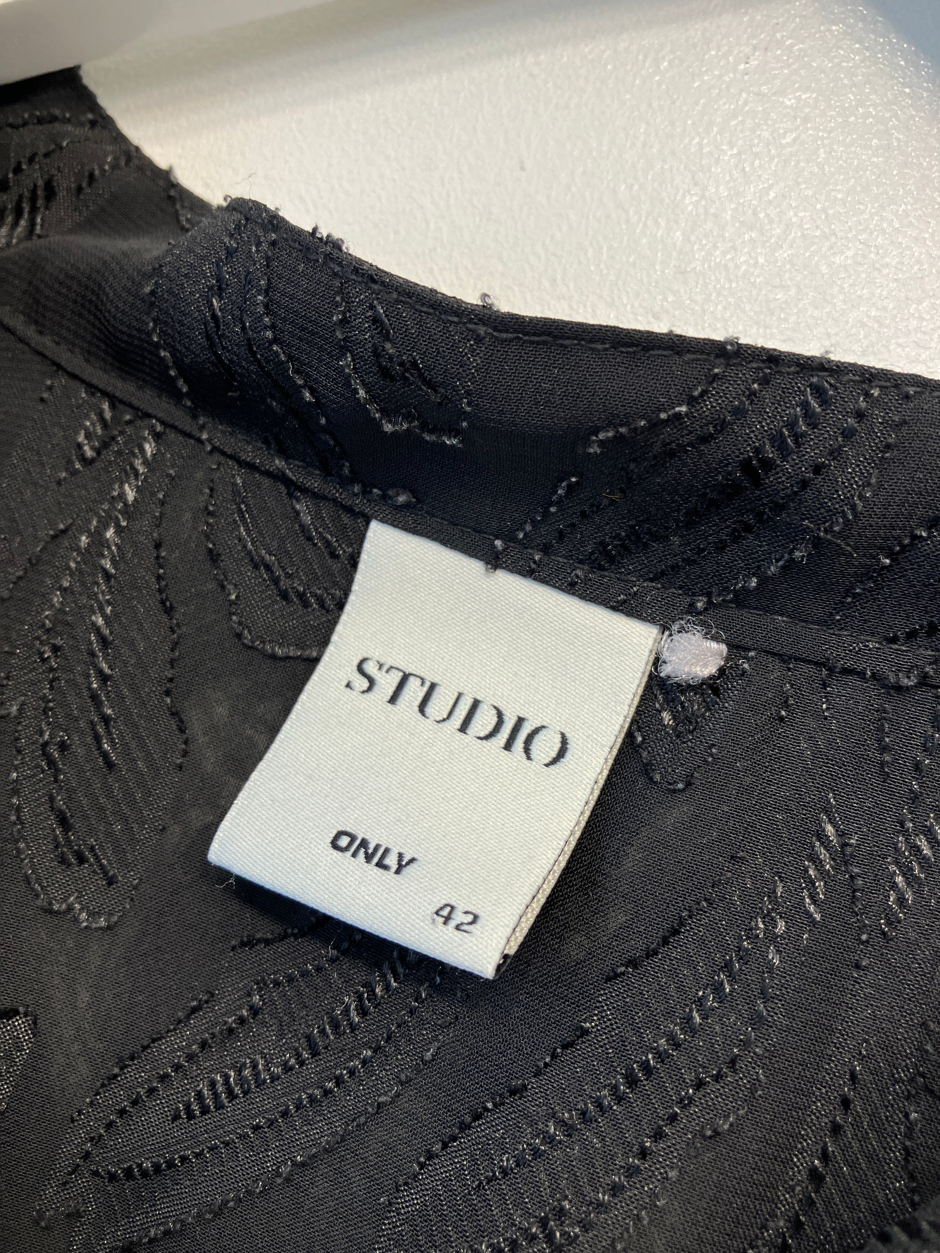 Studio Bluse